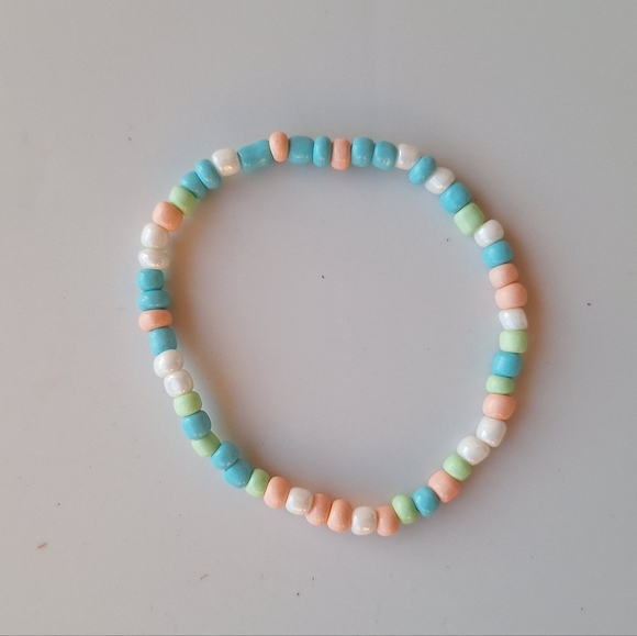 4 Boho bracelets handcrafted beaded - Picture 5 of 7